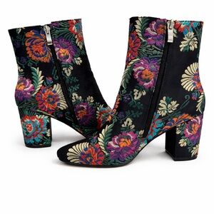 Magnolia Black Multi Embroidered Boots